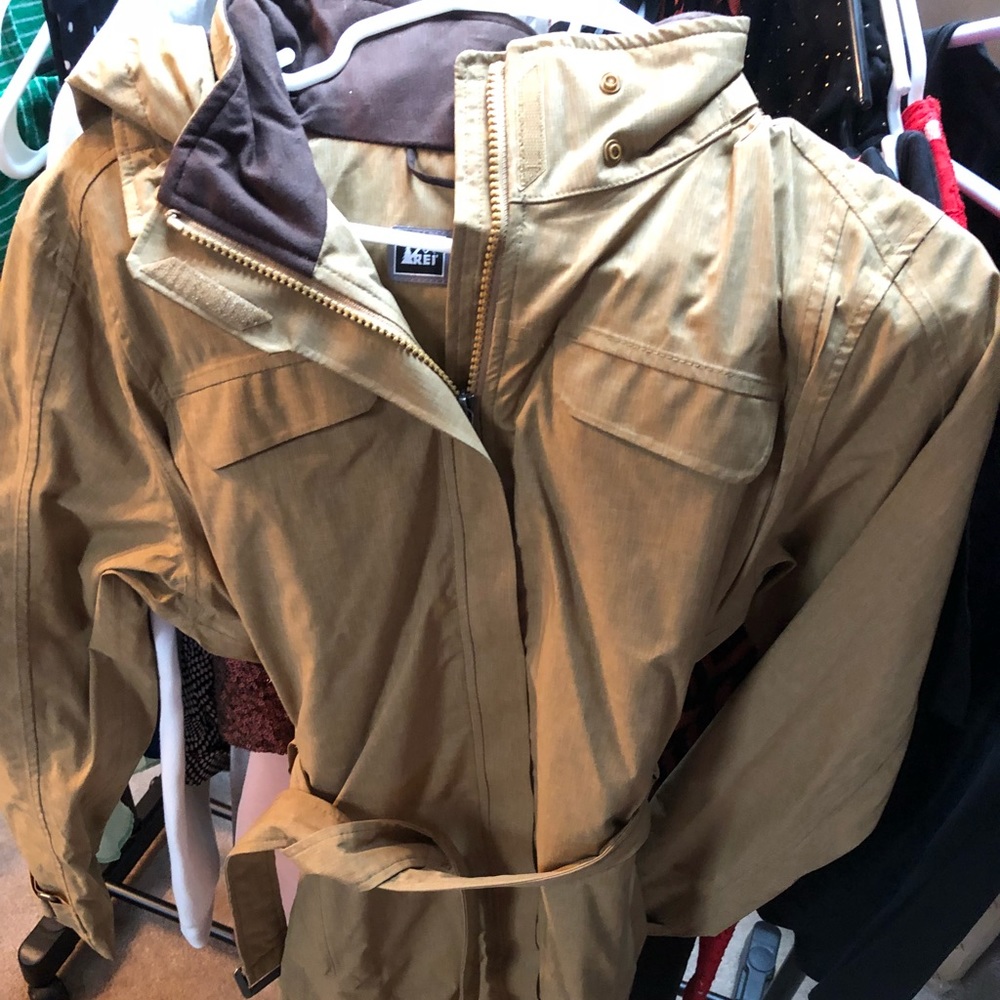 NWOT REI women’s hooded rain jacket/trench coat